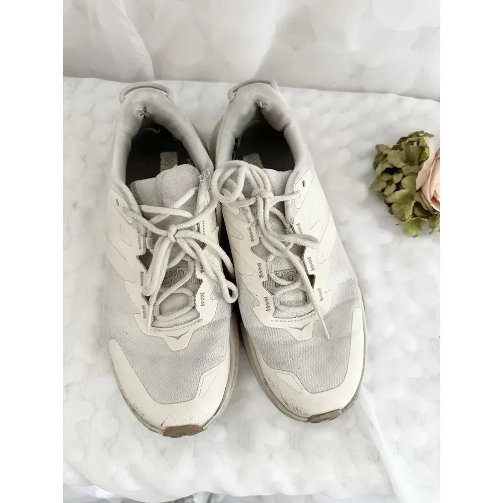 Hoka One One Transport Running Shoes Womens Size 7 B White Beige Vibram Sole